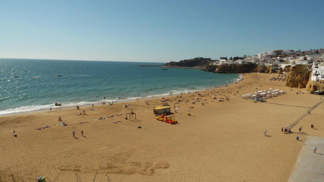 Top Renoviertes Apartment Mit Grosser Terrasse Albufeira Eksteriør bilde